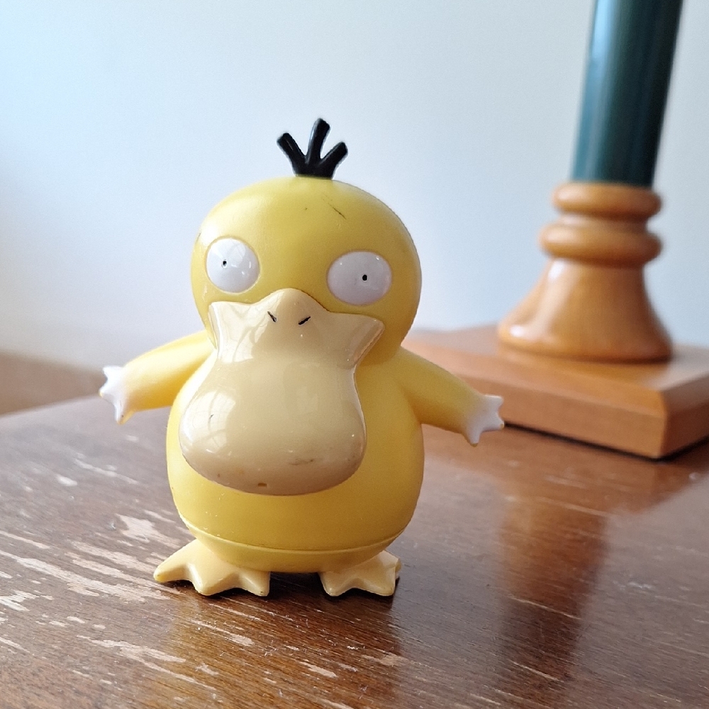 Nintendo Yellow Psyduck Action Figure